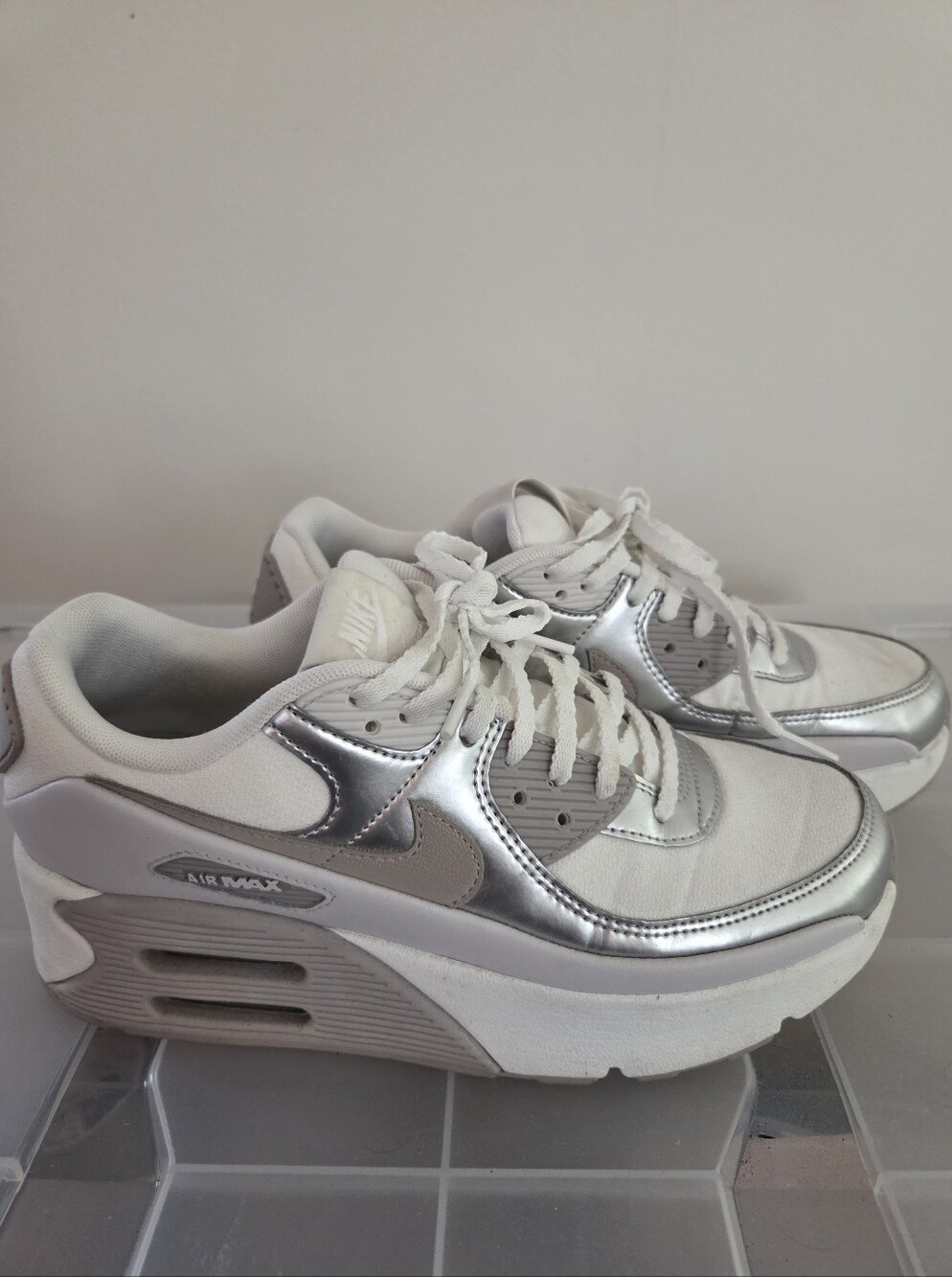 NIKE AIR MAX 90 LV8
